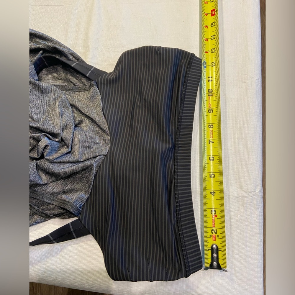 Lululemon Rest Less Tank Size 8 - Picture 6 of 9